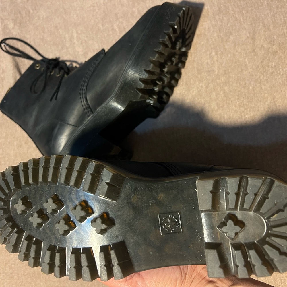 Dr. Martens Black Leather Platform  Boots like new w BouncingSoles Docs